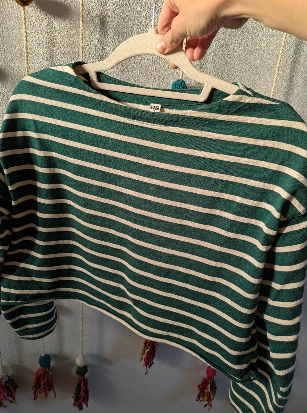 Uniqlo Green and White Striped Cropped Crewneck Sweater